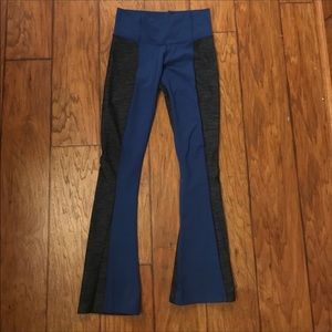 Lululemon groove pants. Size 6.